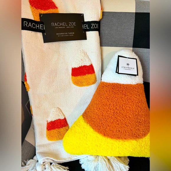 Rachel Zoe Candy Corn Decorative Tassel Blanket & Sherpa Throw Pillow Set - Picture 2 of 3